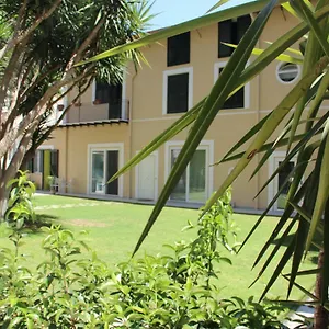 https://corte-del-merlo.palermohotels.org